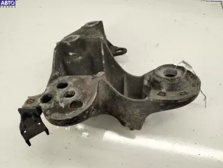 4B0199352B Крепление втулки стабилизатора переднего Volkswagen Passat B5 Арт 54512152, вид 1