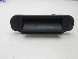 LC6262410B Ручка крышки (двери) багажника Mazda Premacy 1 Арт 54525711, вид 1
