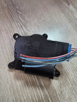 7L0907511AJ Моторчик заслонки печки Volkswagen Touareg 1 Арт 00240552, вид 1