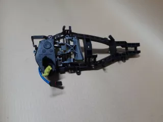 51217242568 Кронштейн ручки двери передней правой BMW 3 F30/F31/GT F34 Арт ZAP326375, вид 1