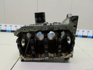 Блок двигателя Skoda Fabia 2 2008г.  - Фото 10