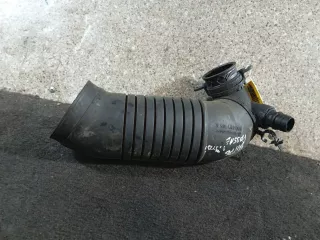 8D0129615K Патрубок воздушного фильтра Audi A4 B6 Арт 46023062482_1, вид 2