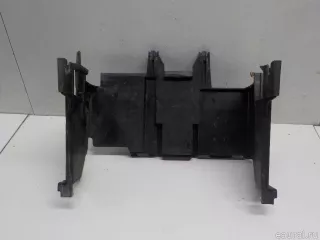 1J0915335A VAG Кожух аккумулятора Audi A3 8Y Арт E40901391