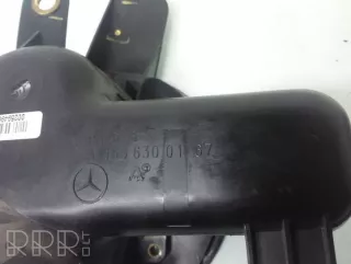 a1636300167 , artARA69637 Лючок топливного бака Mercedes ML W163 Арт ARA69637, вид 3