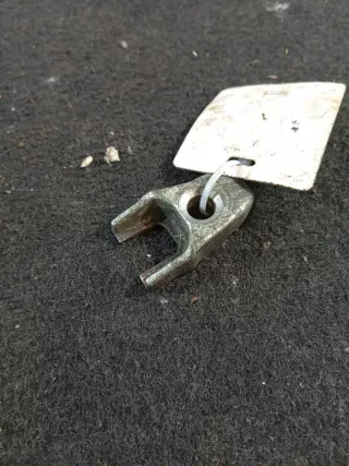  СКОБА (КРОНШТЕЙН) КРЕПЛЕНИЯ ФОРСУНКИ Renault Master 3 restailing Арт 46023062946_2