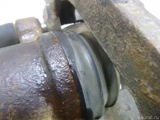 8251317 Volvo Суппорт тормозной передний правый Volvo V70 2 Арт E48403958, вид 10