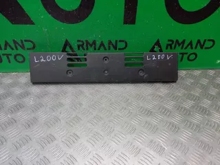 6430A355 площадка под Гос номер Mitsubishi L200 5 Арт 255783RM
