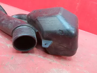 04E129618D ПАТРУБОК ВОЗДУХОВОДА Volkswagen Polo 5 Арт MB31953, вид 3