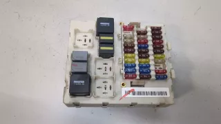 1302587,2M5T14A073BE Блок предохранителей Ford Focus 1 Арт 8977591, вид 3