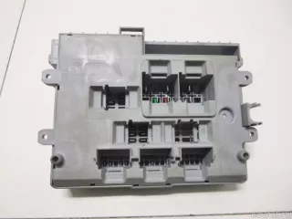 61146978270 BMW Блок предохранителей BMW 1 E81/E82/E87/E88 Арт E5994197, вид 2