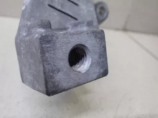 BR9L39080 Mazda Кронштейн двигателя левый Mazda 3 BP Арт E95443195, вид 4