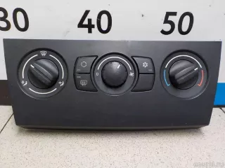 64116988064 BMW Блок управления отопителем BMW 1 E81/E82/E87/E88 Арт E30843052, вид 1