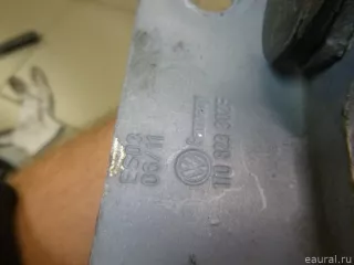1T0823302F VAG Петля капота правая Volkswagen Touran 1 Арт E100307787, вид 4
