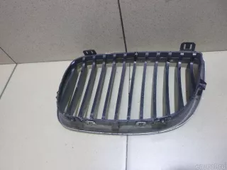 51137128614 BMW Решетка радиатора правая BMW 1 E81/E82/E87/E88 Арт E100321358, вид 4