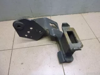 20499241 Volvo Кронштейн крепления бампера переднего Volvo FM Арт E36086357, вид 3
