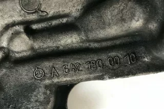 A6421800010, 6740230490, 6740273366 , art11194852 Кронштейн масляного фильтра Mercedes R W251 Арт 11194852, вид 4