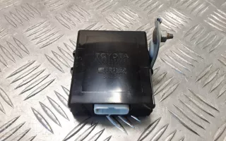 8953360080, 1796000210 , artERN51181 Блок управления блокировкой дифференциала Toyota Land Cruiser 100 Арт ERN51181, вид 1