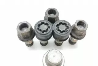 art9910682 Болт Audi A6 C5 (S6,RS6) Арт 9910682, вид 1