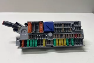 9350313 , art9498207 Блок реле BMW 5 G30/G31 Арт 9498207, вид 1