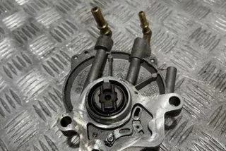 9X2Q2A451BD , art8973667 Насос вакуумный Land Rover Range Rover Sport 1 restailing Арт 8973667, вид 2