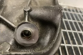 7585167, 64557585167 , art372037 Кронштейн компрессора кондиционера BMW 7 F01/F02 Арт 372037, вид 3