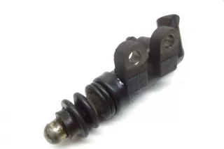 art8160000 Цилиндр сцепления главный Mazda MPV 2 Арт 8160000