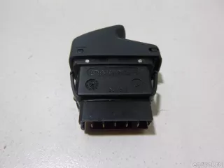 7700429998 Renault Кнопка стеклоподъемника Renault Symbol 1 Арт E15003364, вид 4