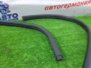 51722993436 Уплотнитель двери BMW X1 E84 Арт 28242, вид 4