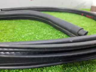 51722993436 Уплотнитель двери BMW X1 E84 Арт 28242, вид 7