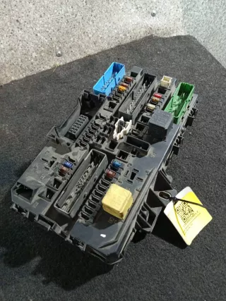  Блок предохранителей Opel Astra H Арт 22830012001-2, вид 1