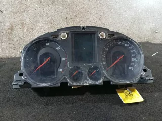 3C0920871E,A2C53242429 Щиток приборов (приборная панель) Volkswagen Passat B6 Арт 46023064592, вид 1