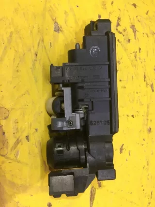 a2037500693 Ручка крышки багажника Mercedes C W203 Арт 92282MA, вид 2