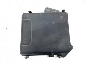 284C40002R , art11340704 Крышка блока предохранителей Renault Megane 3 Арт 11340704, вид 1