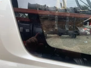 23220278 форточка заднего крыла Cadillac Escalade 4 Арт 128435MA, вид 4