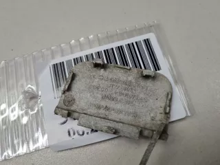 A1698850581 Заглушка переднего бампера буксировочного крюка Mercedes A W169 Арт ZAP331561, вид 2