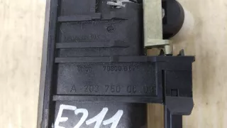 A2037500693 Ручка крышки багажника Mercedes E W211 Арт W39406, вид 2