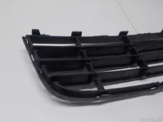 1K0853677C9B9 VAG Заглушка (решетка) в бампер передний Volkswagen Jetta 5 Арт E51823733, вид 9