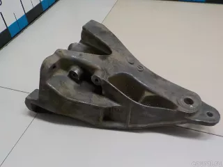 7E0199370 VAG Кронштейн двигателя задний Volkswagen Transporter T5 restailing Арт E52046166, вид 3