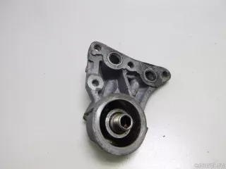 1560937010 Toyota Кронштейн масляного фильтра Toyota Corolla E150 Арт E90124585, вид 5