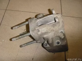  Кронштейн двигателя правый Fiat Punto 3 restailing Арт E11832823