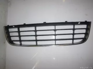 1K0853677C9B9 VAG Решетка в бампер центральная Volkswagen Golf 5 Арт E21091411, вид 1