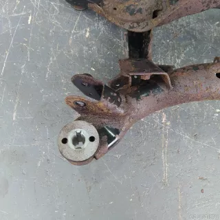 31212171 Volvo Балка подвески задняя  Volvo V70 3 Арт E22635136, вид 2