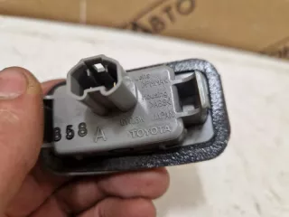8127053030, 81270-53030 Плафон подсветки номерного знака Toyota Camry XV30 Арт DN176137, вид 10