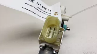 51337271563 BMW Моторчик стеклоподъемника BMW 5 F10/F11/GT F07 Арт E70340311, вид 5