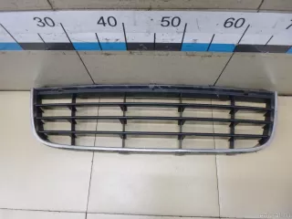 1K0853677C VAG Заглушка (решетка) в бампер передний Volkswagen Jetta 5 Арт E100250678, вид 2