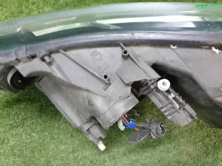 260105559R битая фара правая Renault Logan 2 Арт DIZ0000005491391, вид 17