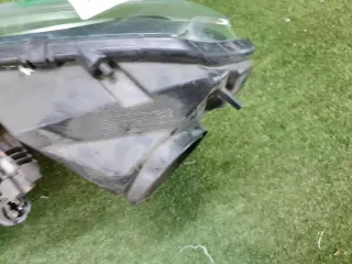 260105559R битая фара правая Renault Logan 2 Арт DIZ0000005491391, вид 19