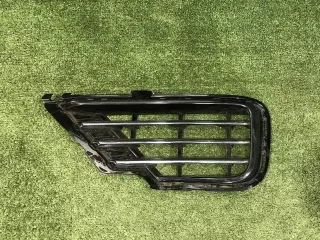 7P6854661D041 решетка переднего бампера левая Volkswagen Touareg 2 Арт DIZ0000005759705, вид 1
