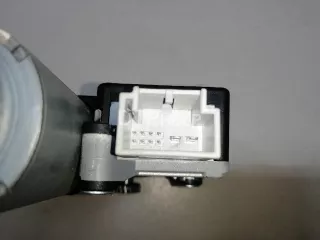 8U0959591A Моторчик люка Audi Q3 1 Арт AM23218414, вид 4