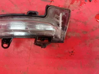 5E0949102 повторитель поворота Skoda Octavia A7 Арт MB81004, вид 2